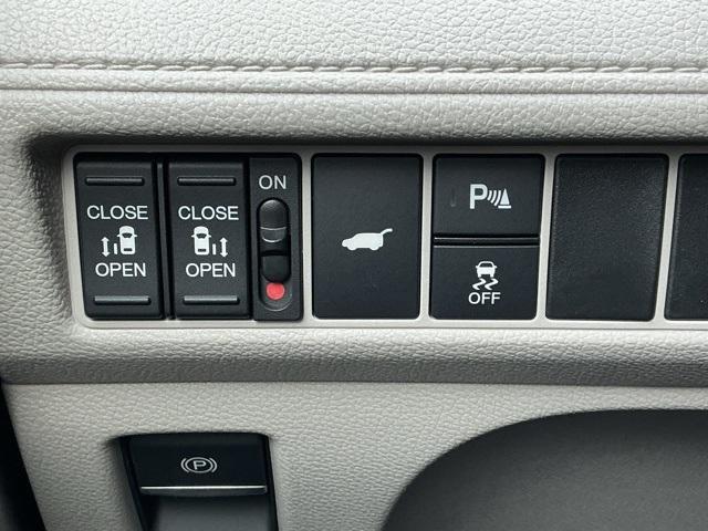 new 2026 Honda Odyssey car, priced at $50,988