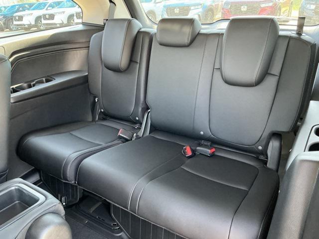 new 2026 Honda Odyssey car, priced at $42,988