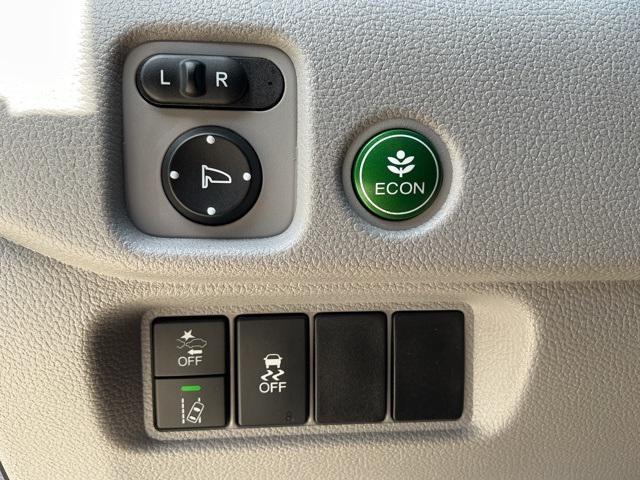 used 2021 Honda Pilot car, priced at $26,995