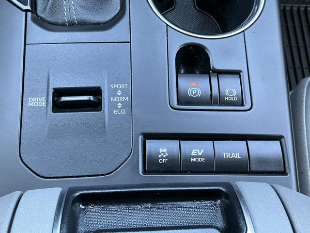 used 2022 Toyota Highlander Hybrid car, priced at $38,995