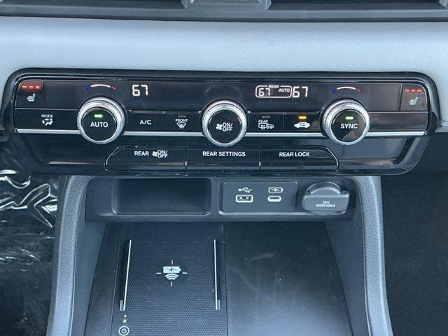 new 2025 Honda Pilot car, priced at $42,705