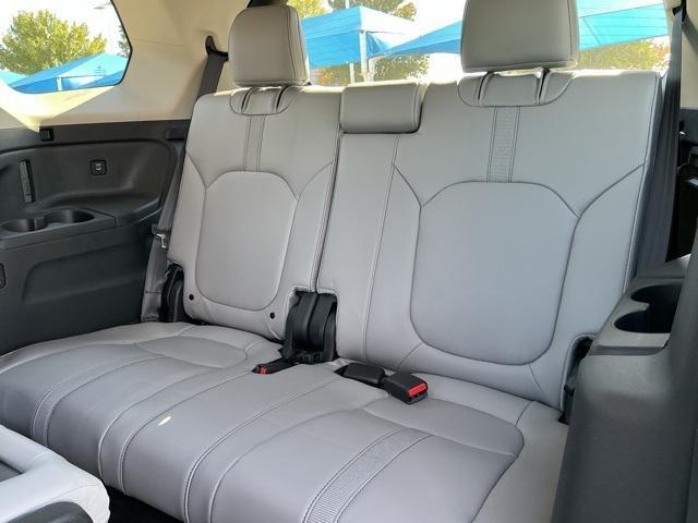 new 2025 Honda Pilot car, priced at $42,705