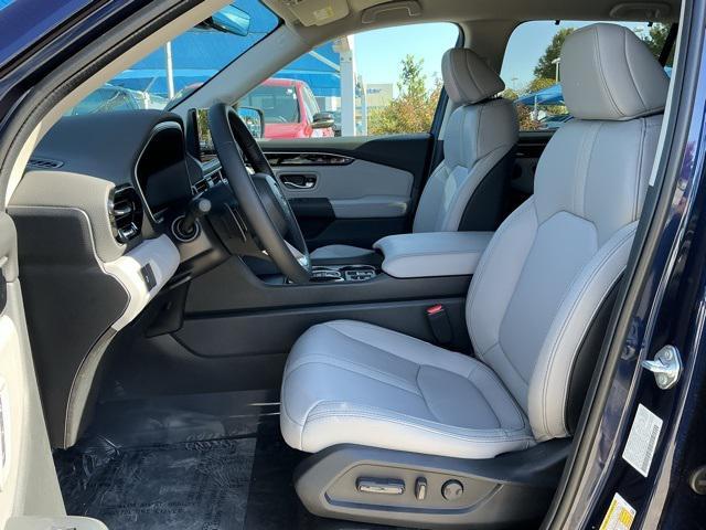 new 2025 Honda Pilot car, priced at $42,705