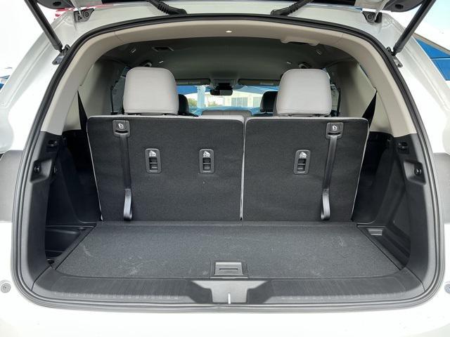 new 2025 Honda Pilot car, priced at $45,102