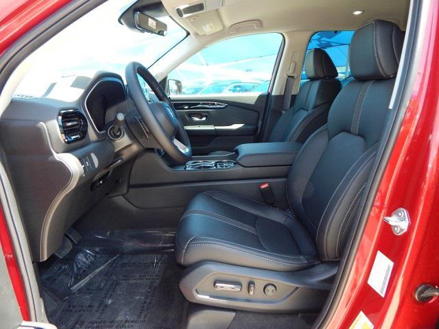 new 2025 Honda Pilot car, priced at $45,057