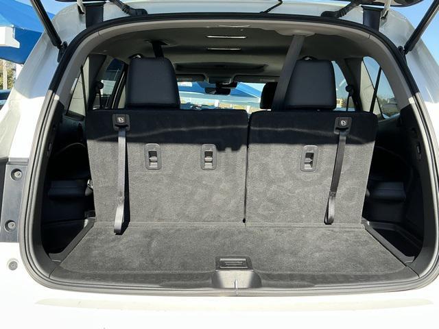 used 2022 Honda Pilot car, priced at $30,995