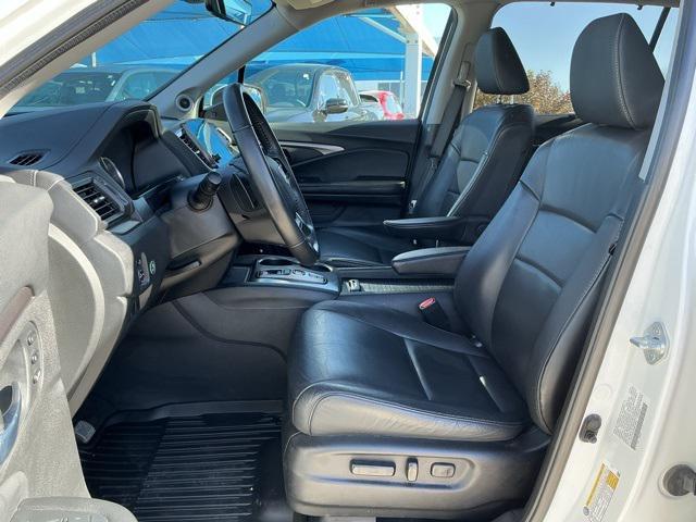 used 2022 Honda Pilot car, priced at $30,995