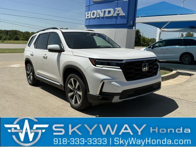 new 2025 Honda Pilot car, priced at $52,988