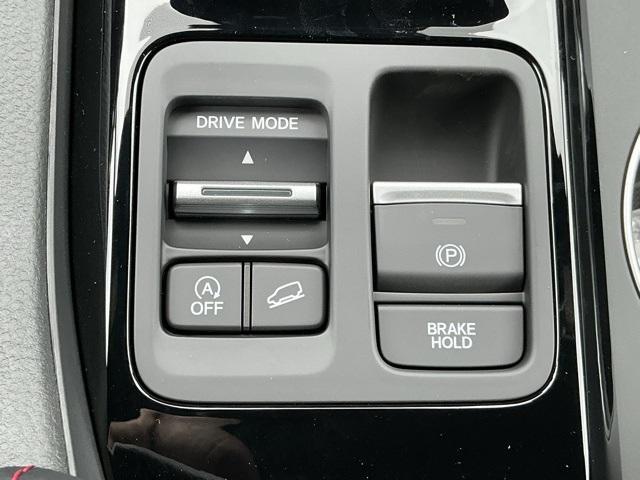 new 2025 Honda Pilot car, priced at $51,961