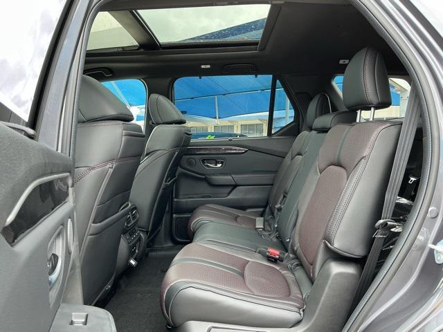 new 2025 Honda Pilot car, priced at $51,961