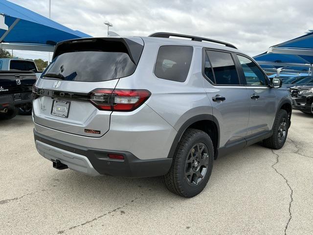new 2025 Honda Pilot car, priced at $48,599