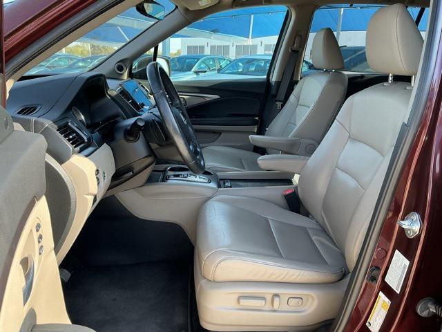 used 2022 Honda Pilot car, priced at $32,995
