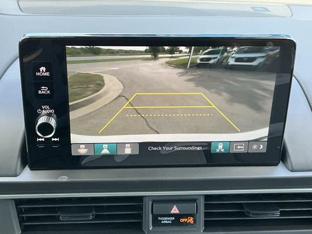 new 2025 Honda Pilot car, priced at $43,142