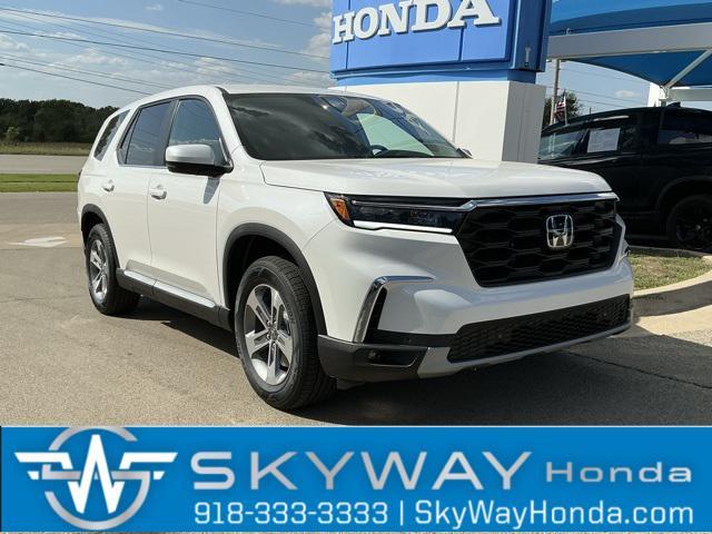 new 2025 Honda Pilot car, priced at $43,142