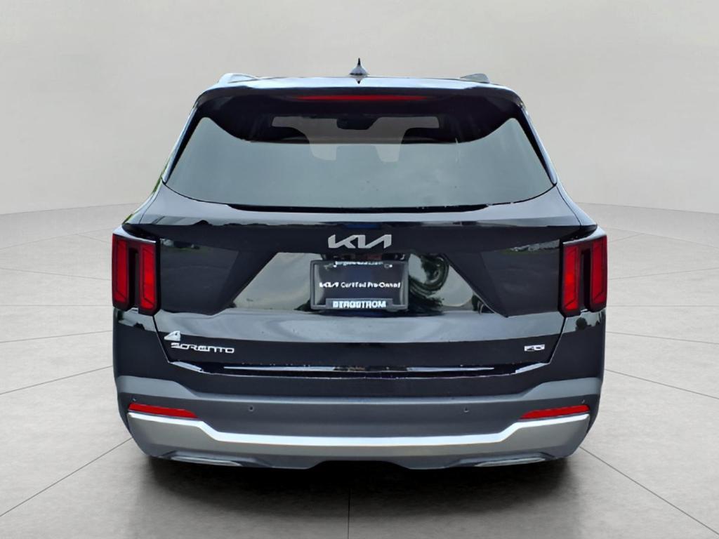 new 2025 Kia Sorento car, priced at $38,880