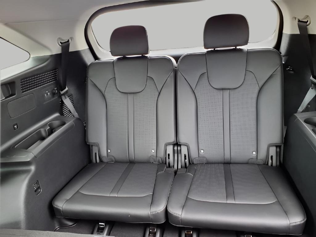 new 2025 Kia Sorento car, priced at $38,880