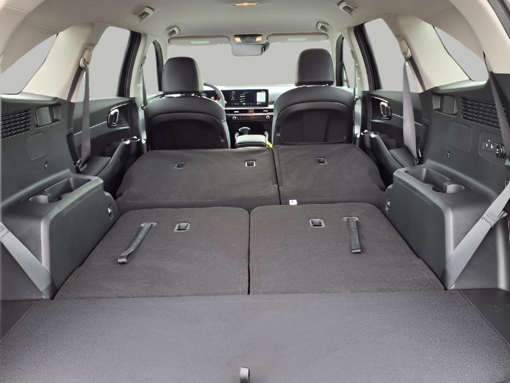 new 2025 Kia Sorento car, priced at $38,880