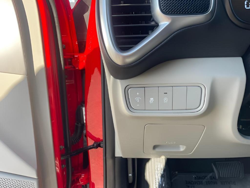 used 2024 Kia Soul car, priced at $16,801
