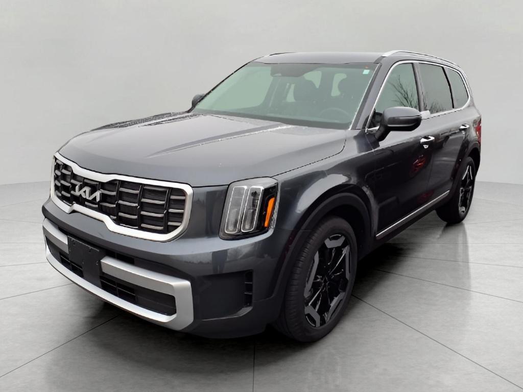 used 2023 Kia Telluride car, priced at $35,894