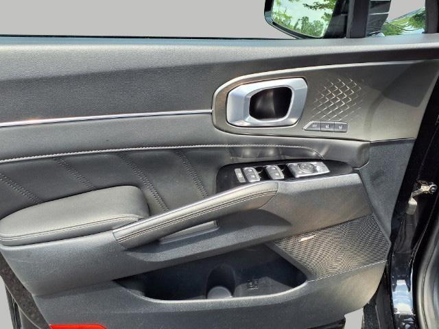 used 2023 Kia Sorento car, priced at $34,623
