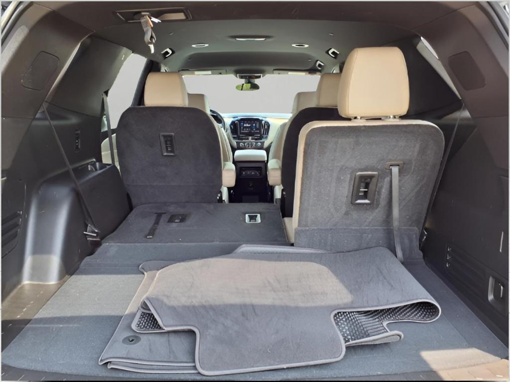 used 2022 Chevrolet Traverse car, priced at $29,221