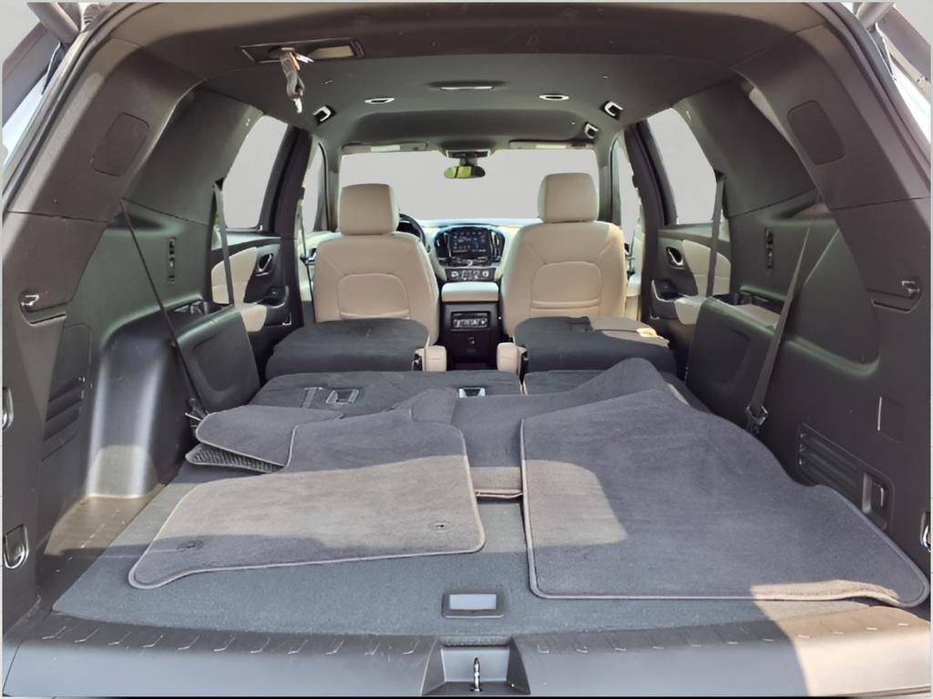 used 2022 Chevrolet Traverse car, priced at $29,221