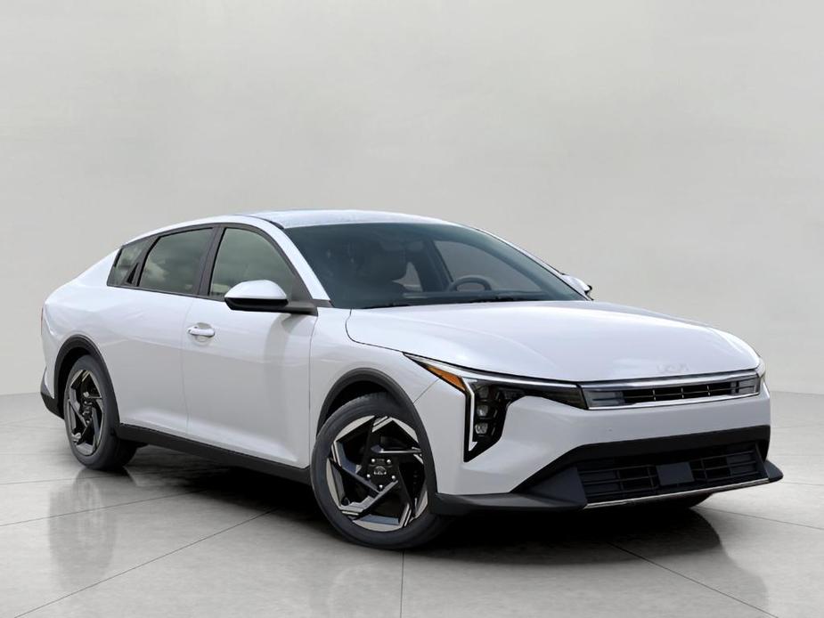 new 2025 Kia K4 car, priced at $25,033