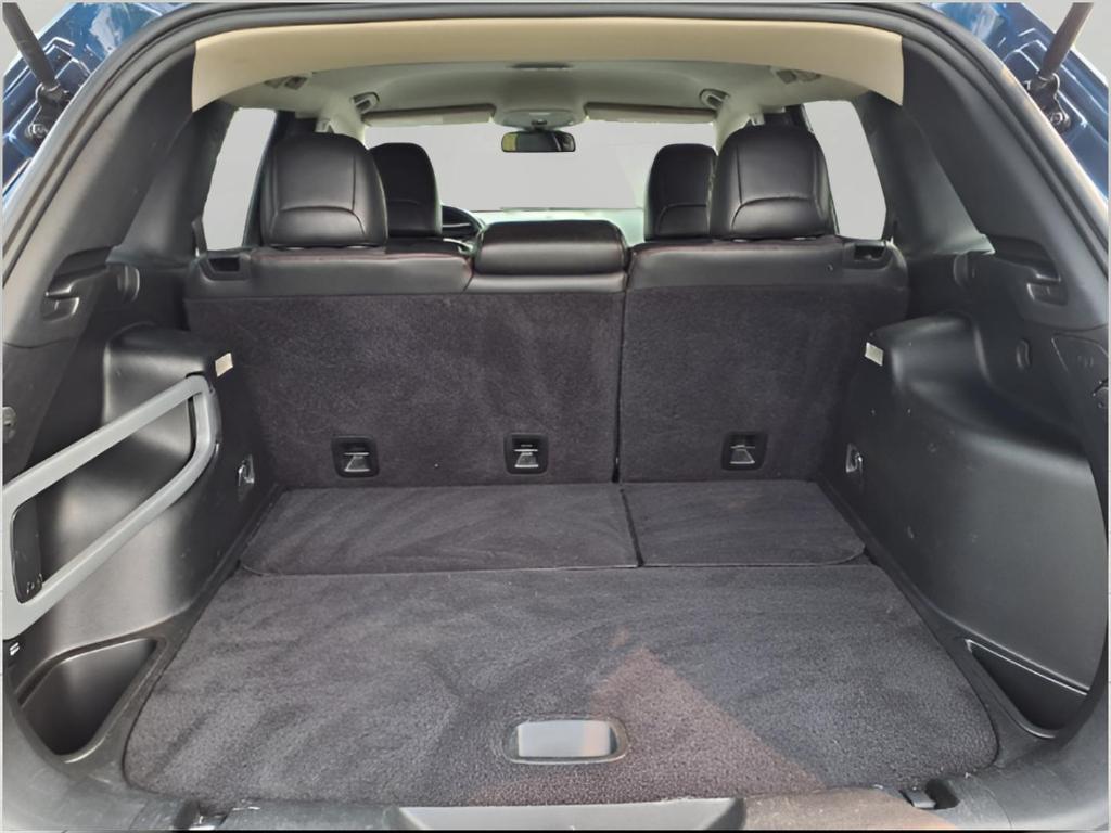 used 2018 Jeep Cherokee car, priced at $15,604