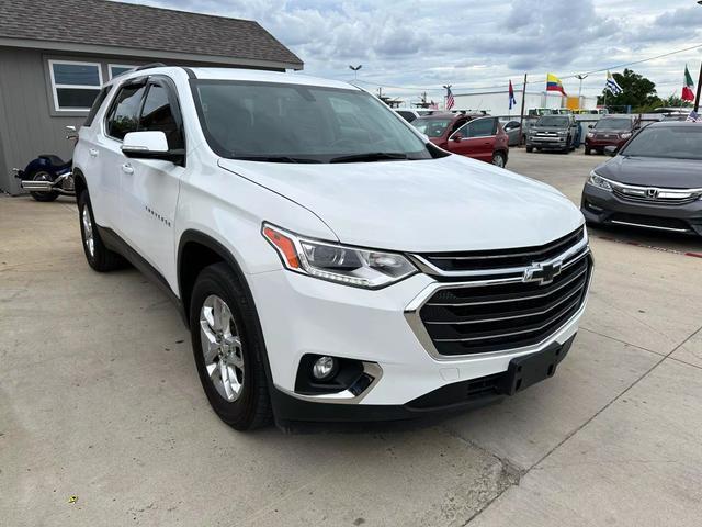 used 2018 Chevrolet Traverse car, priced at $15,990