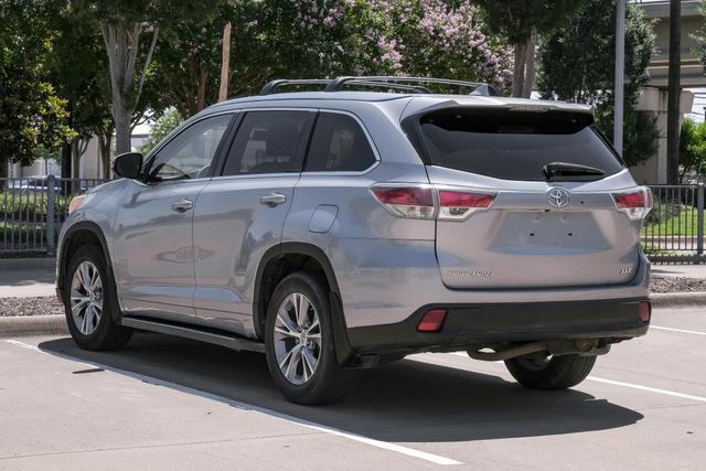 used 2015 Toyota Highlander car, priced at $14,990