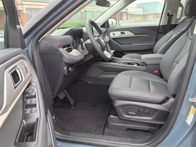 new 2025 Ford Explorer car, priced at $47,461