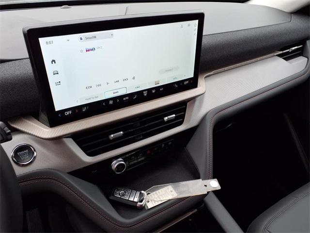 new 2025 Ford Explorer car, priced at $47,461
