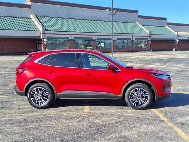 new 2025 Ford Escape car, priced at $32,189