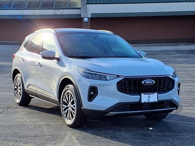 new 2025 Ford Escape car, priced at $40,490