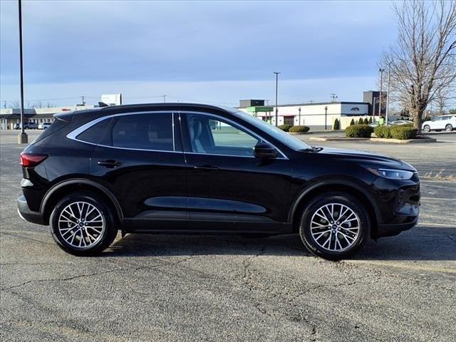 new 2025 Ford Escape car, priced at $43,425