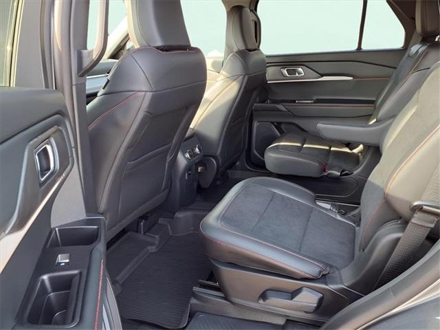 new 2025 Ford Explorer car, priced at $59,024