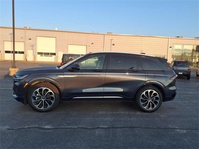 used 2024 Lincoln Nautilus car, priced at $48,989