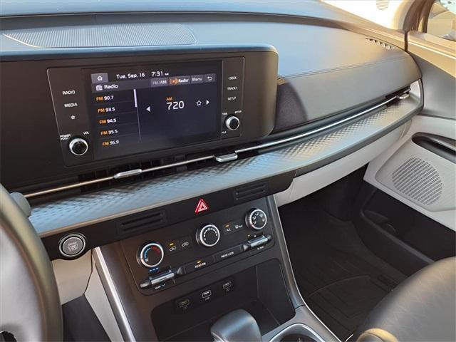 used 2023 Kia Carnival car, priced at $28,317