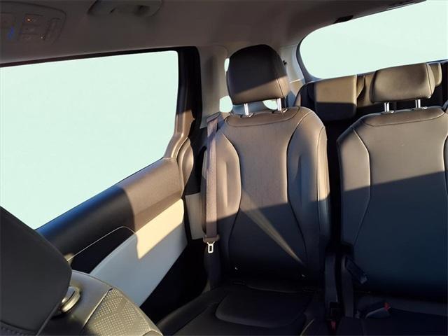 used 2023 Kia Carnival car, priced at $28,317