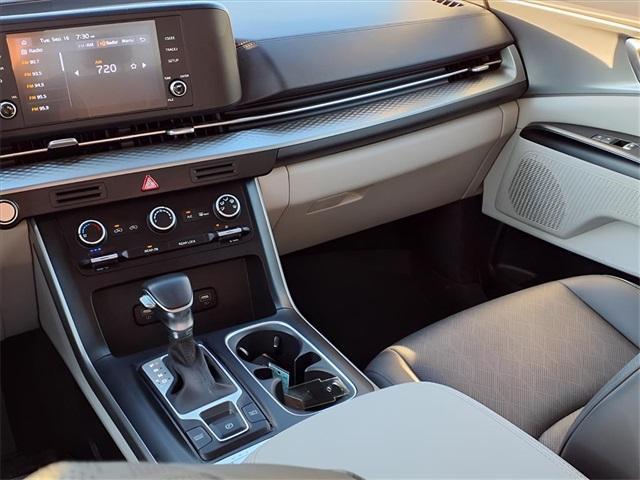 used 2023 Kia Carnival car, priced at $28,317