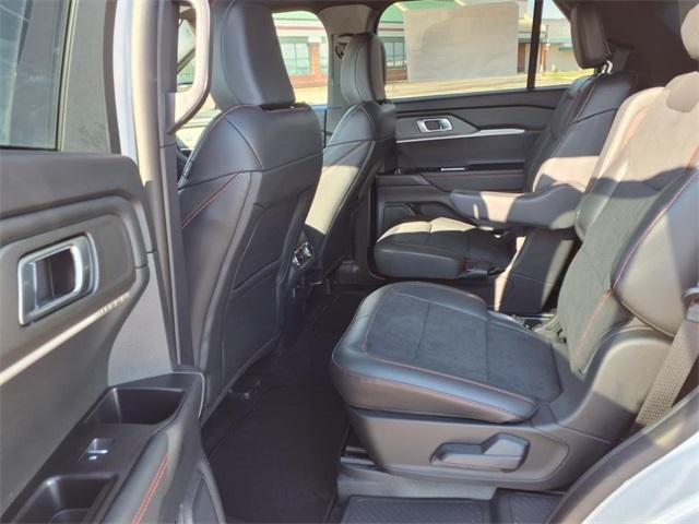 new 2025 Ford Explorer car, priced at $60,287