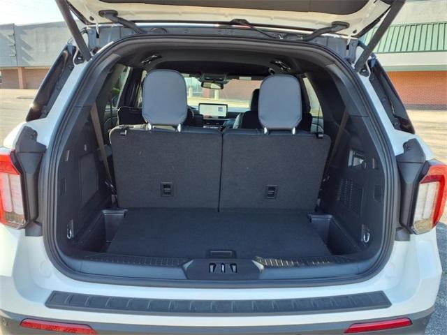new 2025 Ford Explorer car, priced at $60,287