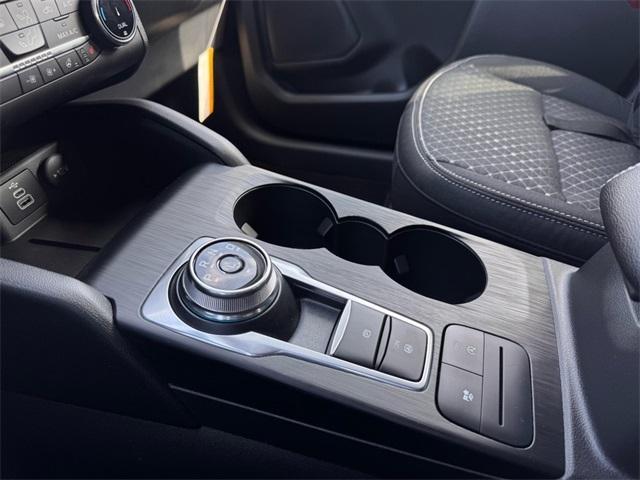 new 2025 Ford Escape car, priced at $31,457