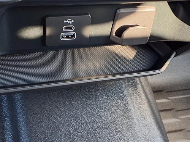 new 2025 Ford F-150 car, priced at $47,843
