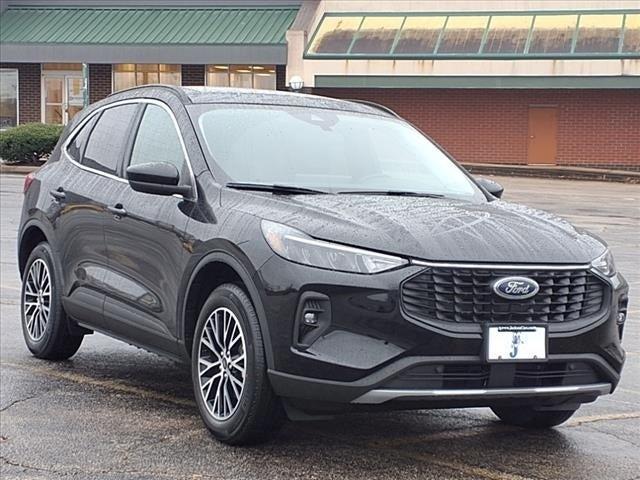 new 2025 Ford Escape car, priced at $40,490