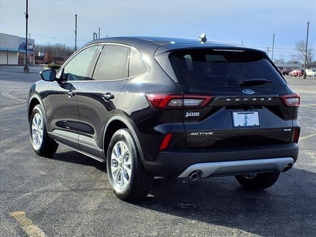 new 2025 Ford Escape car, priced at $32,015