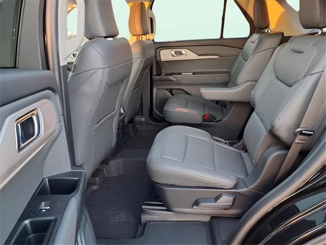 new 2025 Ford Explorer car, priced at $46,775