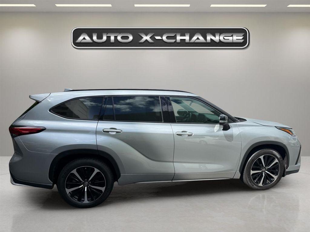 used 2021 Toyota Highlander car, priced at $36,900