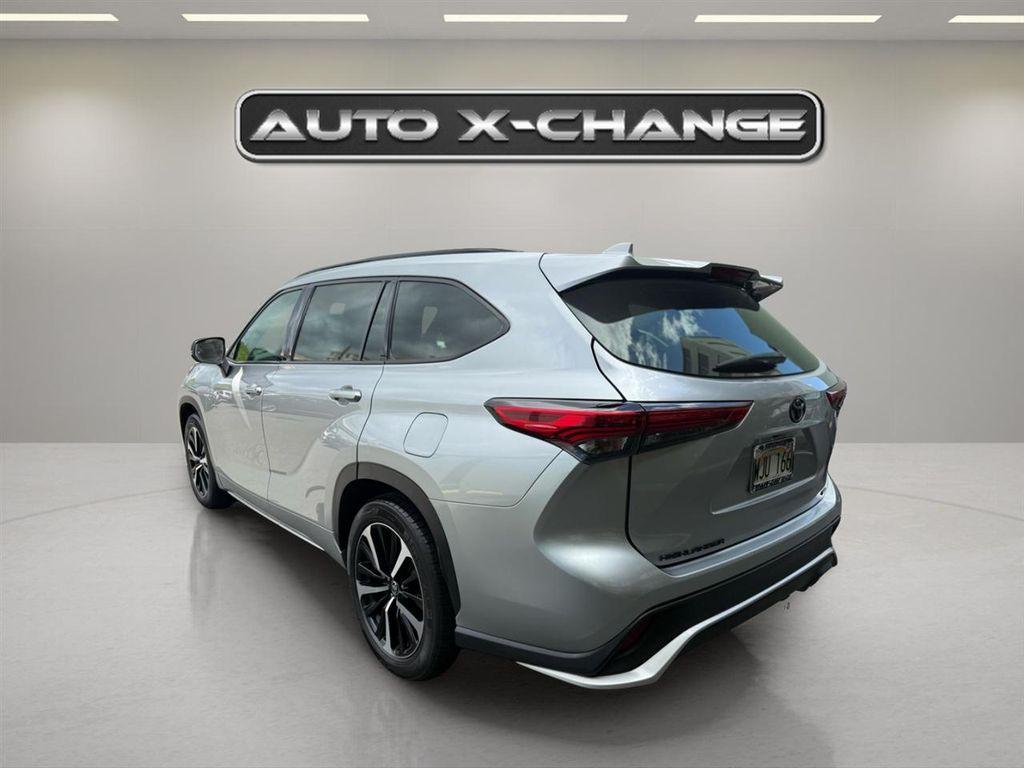 used 2021 Toyota Highlander car, priced at $36,900