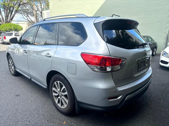 used 2014 Nissan Pathfinder car, priced at $13,900